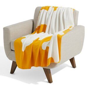 Hudson Bay HBC Blanket Canadian Mapleleaf Polar Fleece Throw Gold /White NEW